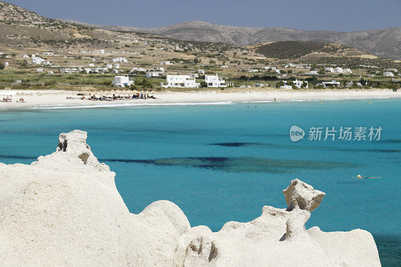 希腊纳克索斯田园诗般的Mikri Vigla海滩